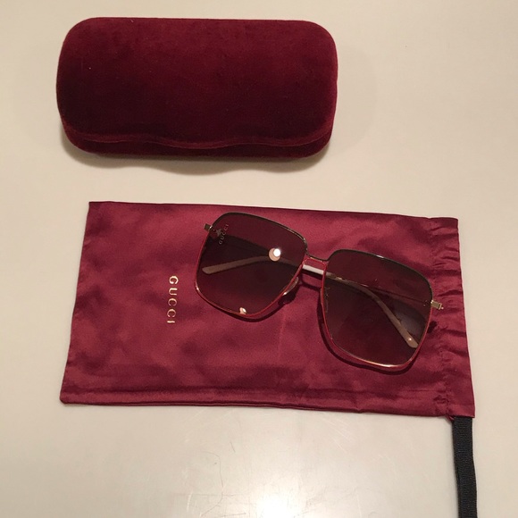 gucci rectangular frame sunglasses